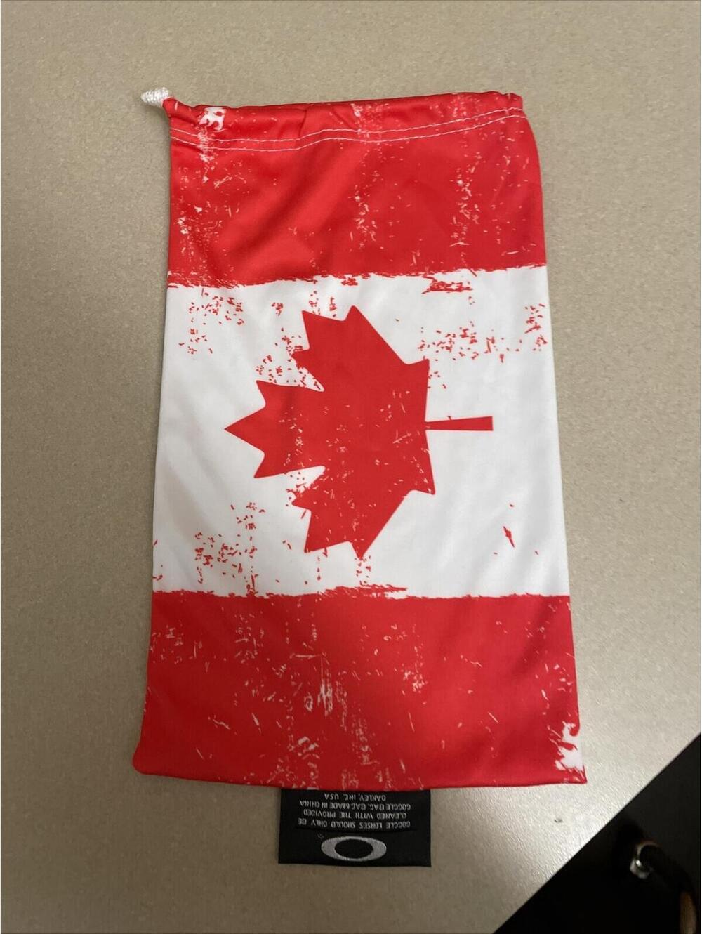 Oakley Canada. Goggles microfiber bag